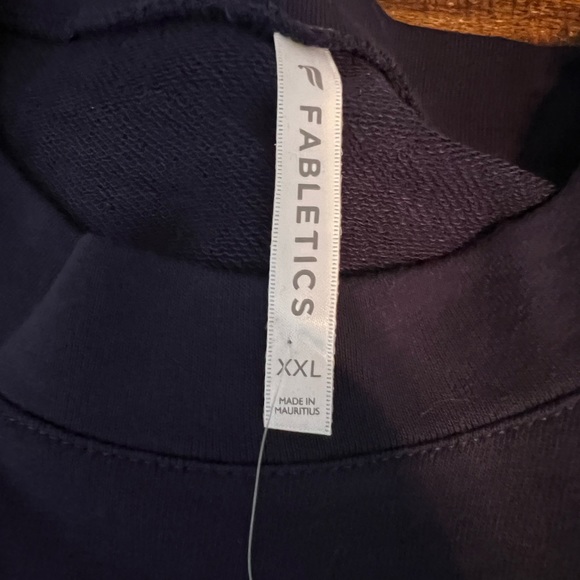 Fabletics Selena Terry High-Low Pullover NWT Navy Blue Workout Athleisure - Picture 4 of 5